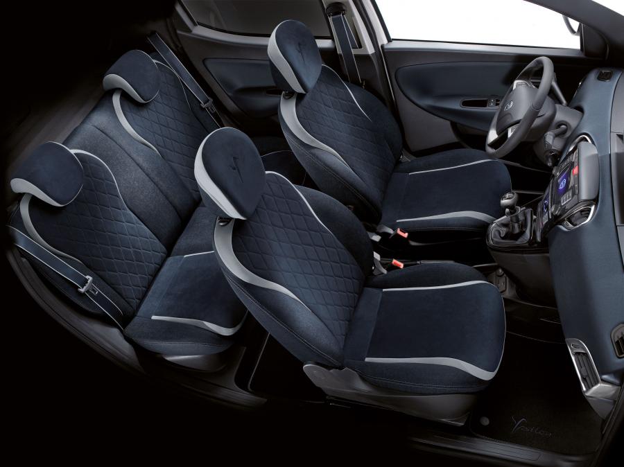 Интерьер Lancia Ypsilon Mya (846) 2016 года  (фото 19 из 27)